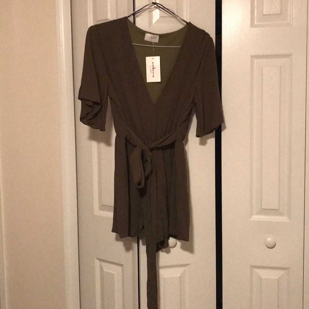 Green romper - L
